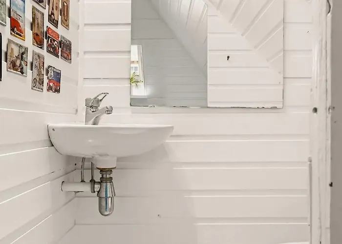 בית נופש Dinbnb Homes I The 1880 Authentic Dream I 500m From Bryggen