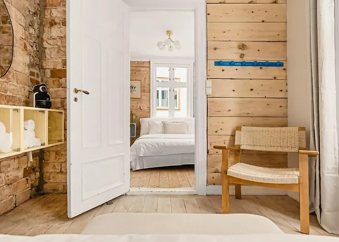 בית נופש Dinbnb Homes I The 1880 Authentic Dream I 500m From Bryggen *